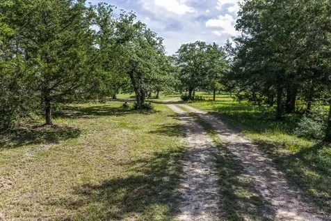 1237 Private Road 2181 Giddings TX 78942