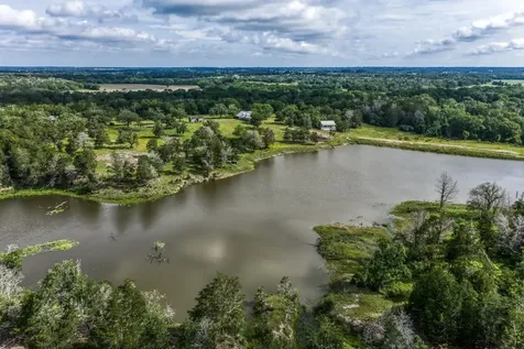 1237 Private Road 2181 Giddings TX 78942