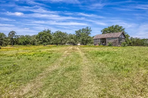 1237 Private Road 2181 Giddings TX 78942
