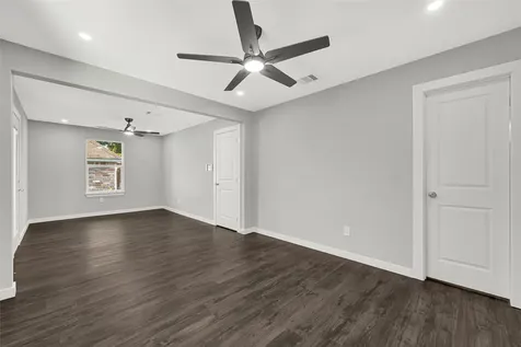 2811 Amboy Street Houston TX 77026