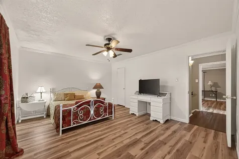 3834 Laura Leigh Drive Friendswood TX 77546