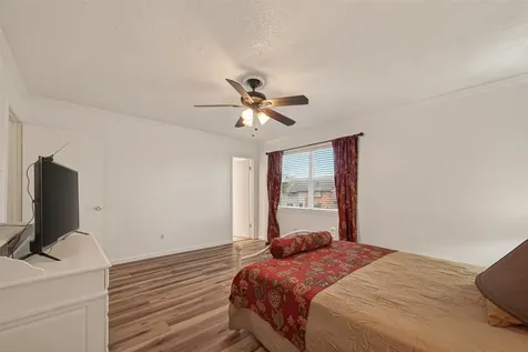 3834 Laura Leigh Drive Friendswood TX 77546