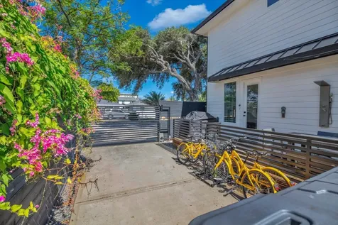 2401 33rd Street Galveston TX 77550