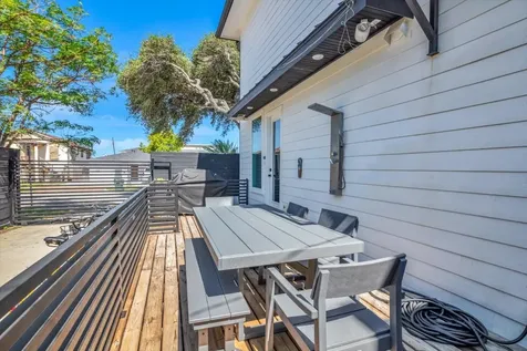 2401 33rd Street Galveston TX 77550