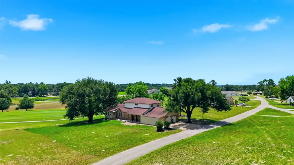 22 Patio Drive Hilltop Lakes TX 77871