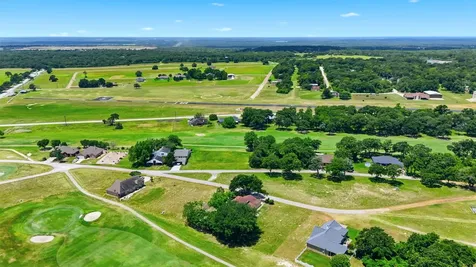 22 Patio Drive Hilltop Lakes TX 77871