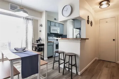 3506 Cove View Boulevard 1311 Galveston TX 77554