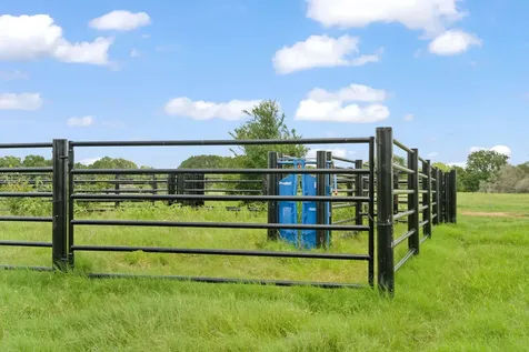 Tbd (Tracts 11 & 12) St Delight Road Paige TX 78659