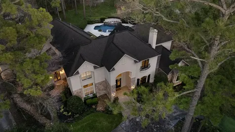 32 Palmer Woods Drive The Woodlands TX 77381