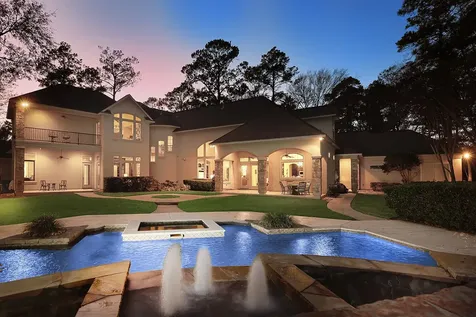 32 Palmer Woods Drive The Woodlands TX 77381