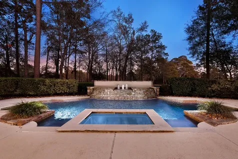 32 Palmer Woods Drive The Woodlands TX 77381