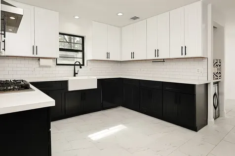 29 N Havenridge Drive The Woodlands TX 77381