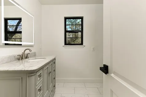 29 N Havenridge Drive The Woodlands TX 77381