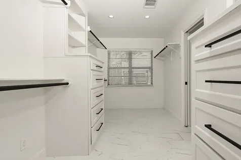 29 N Havenridge Drive The Woodlands TX 77381