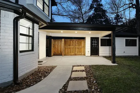 29 N Havenridge Drive The Woodlands TX 77381