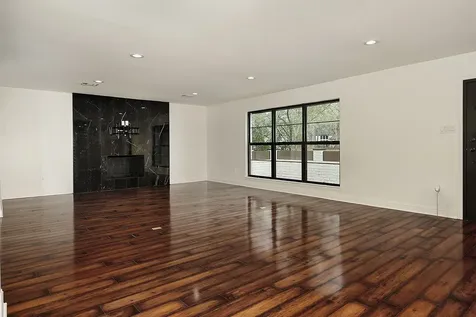29 N Havenridge Drive The Woodlands TX 77381