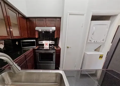 1881 Bering Drive 6 Houston TX 77057