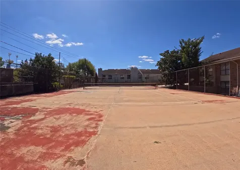 1881 Bering Drive 6 Houston TX 77057