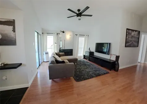 1881 Bering Drive 6 Houston TX 77057