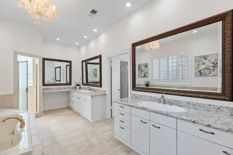 1117 Potomac Drive C Houston TX 77057
