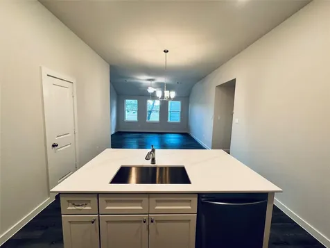 935 Road 5203 Cleveland TX 77327