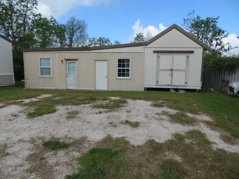 70 County Road 3479h Cleveland TX 77327