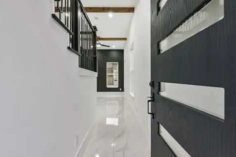 613 Melbourne Street Houston TX 77022