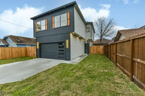 613 Melbourne Street Houston TX 77022