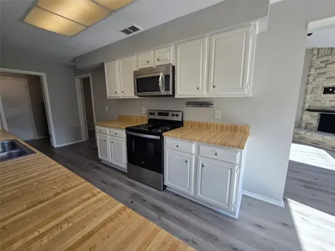 22027 Rockgate Drive Spring TX 77373