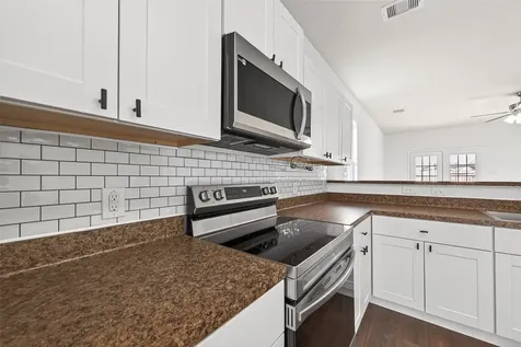 995 Lake View Circle W Brookshire TX 77423