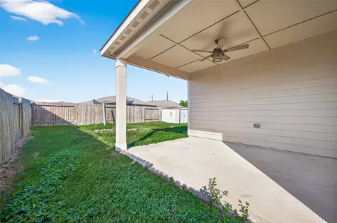 995 Lake View Circle W Brookshire TX 77423