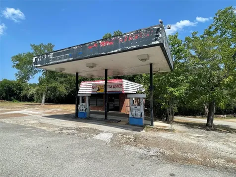 200 N Frankston Highway Frankston TX 75763