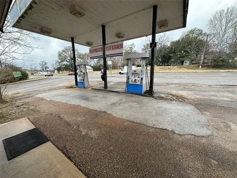 200 N Frankston Highway Frankston TX 75763