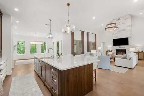 7002 Bowie Court Montgomery TX 77316