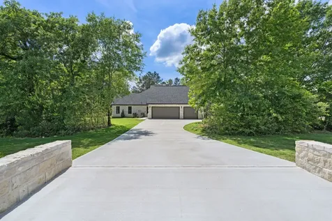 7002 Bowie Court Montgomery TX 77316