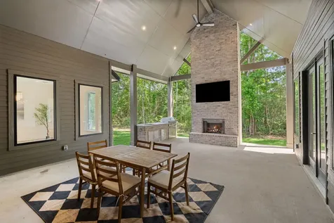 7002 Bowie Court Montgomery TX 77316