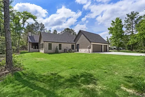 7002 Bowie Court Montgomery TX 77316