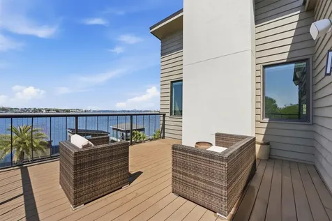 1721 Bayou Shore Drive Galveston TX 77551