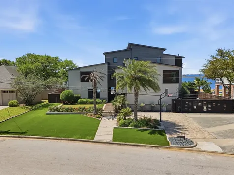 1721 Bayou Shore Drive Galveston TX 77551