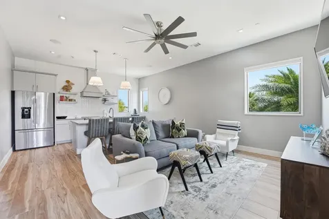 1721 Bayou Shore Drive Galveston TX 77551