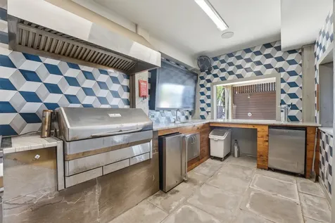 1721 Bayou Shore Drive Galveston TX 77551