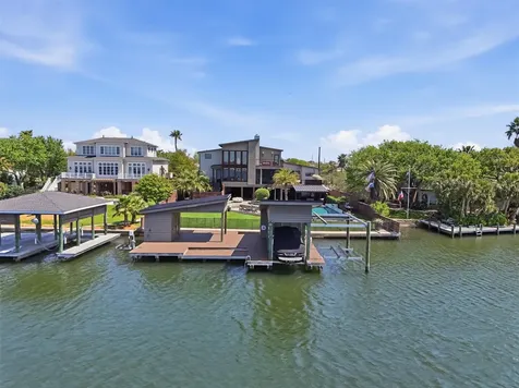 1721 Bayou Shore Drive Galveston TX 77551