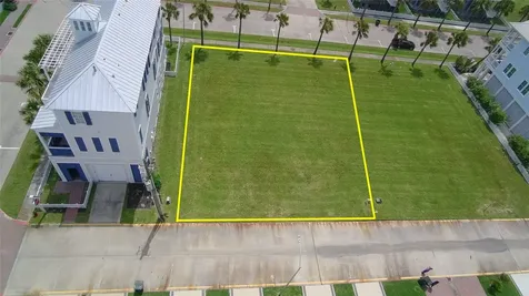 810 & 814 Ramsar Road Galveston TX 77550