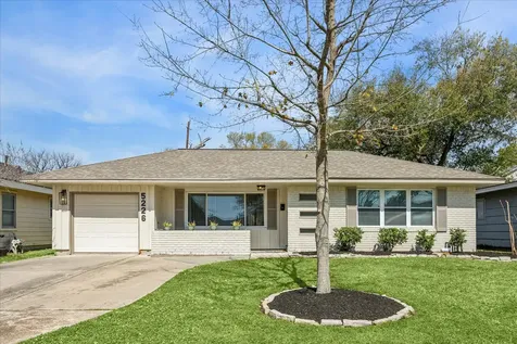 5226 Nina Lee Lane Houston TX 77092