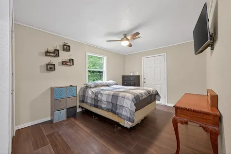 241 Quail Creek Drive Cleveland TX 77328