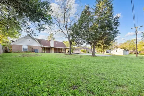 1519 Everitt Street Navasota TX 77830