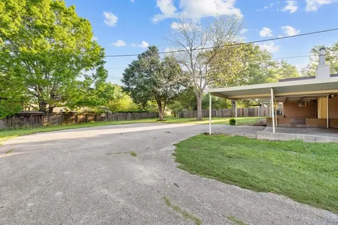 1519 Everitt Street Navasota TX 77830