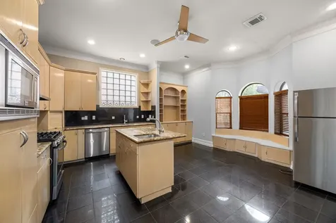 4039 Browning Street West University Place TX 77005