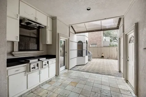 4039 Browning Street West University Place TX 77005