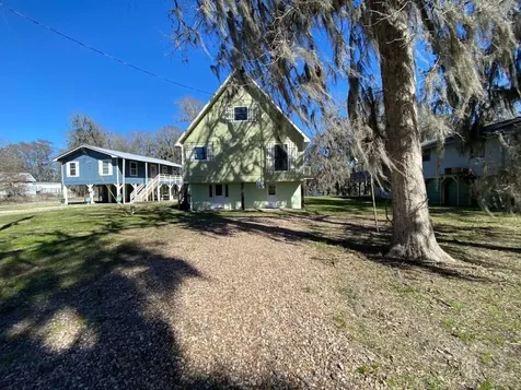 201 Ferguson Drive Cleveland TX 77327